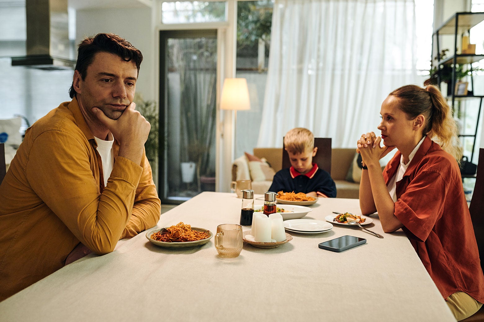 Rodzinne posiłki: Klucz do zdrowia i sukcesu dzieci