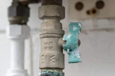 Zaskakujący odkrycie naukowca: ciecz kształtująca się jak amfora